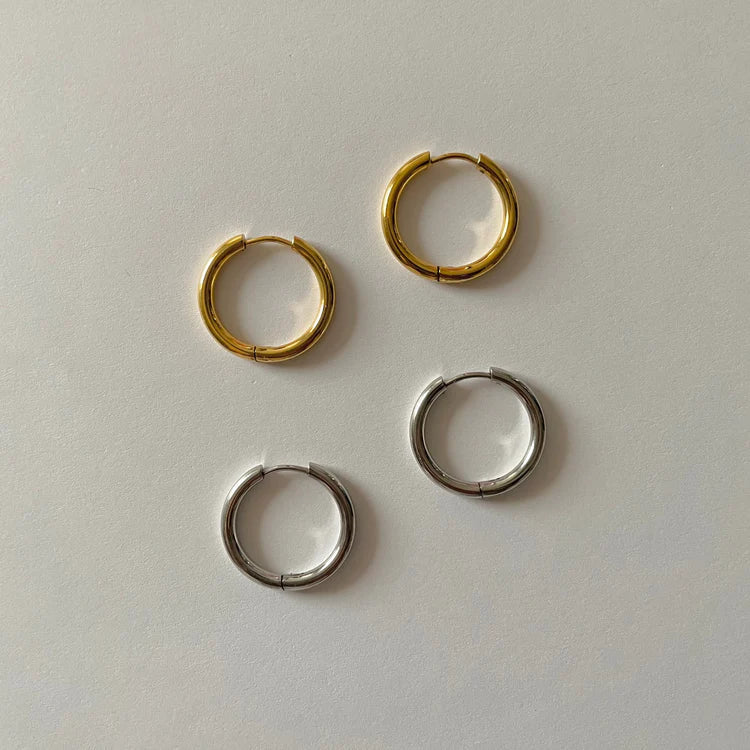 "Minimal Hoops 2.0" || Gold or Silver